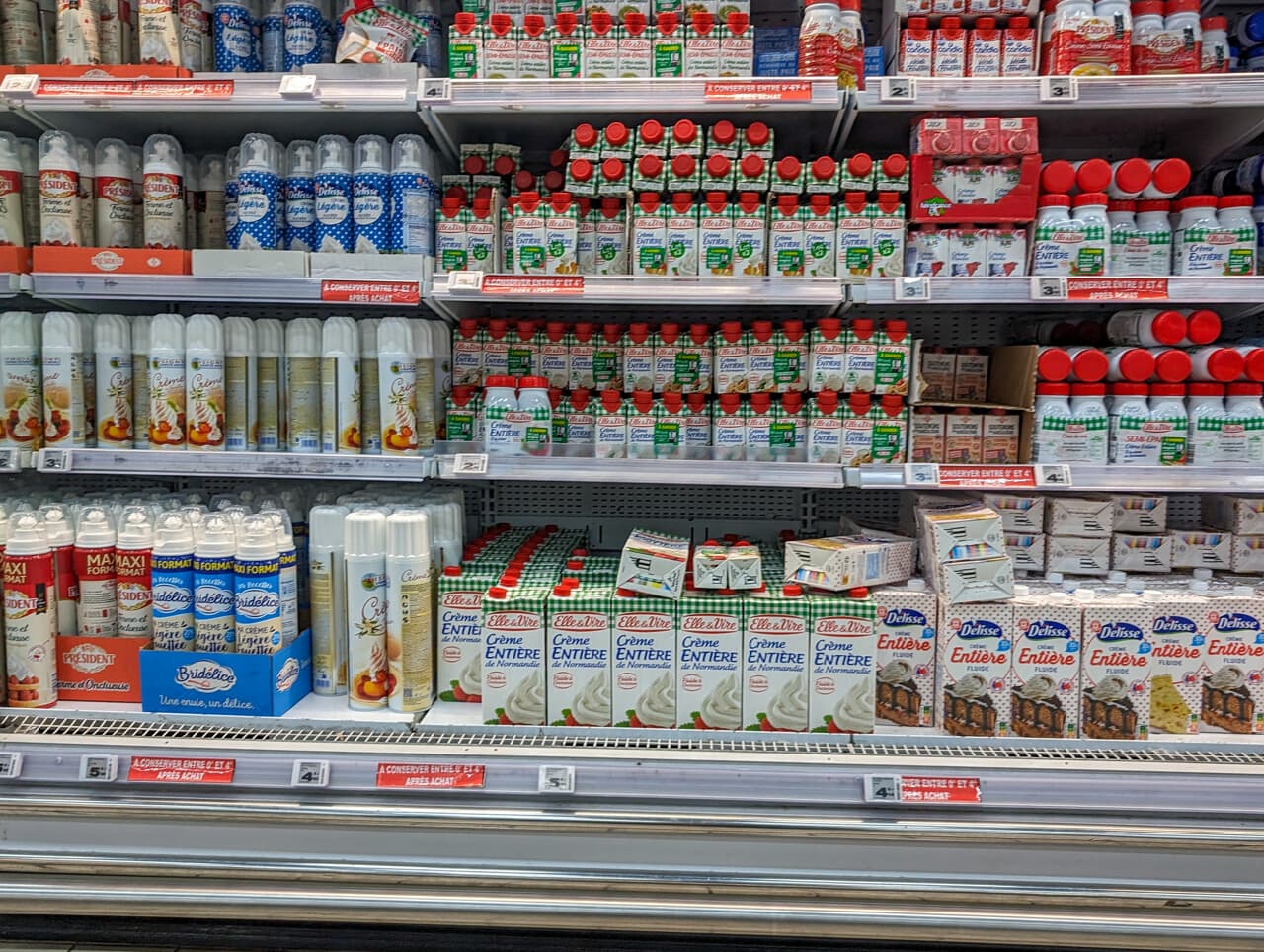 Tensions commerciales : la Chine taxe les produits laitiers