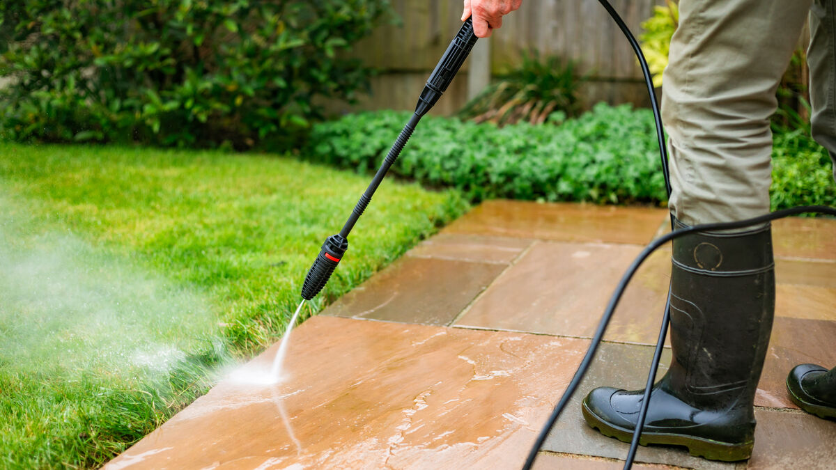 Nettoyeur haute pression : attention aux dégâts au jardin
