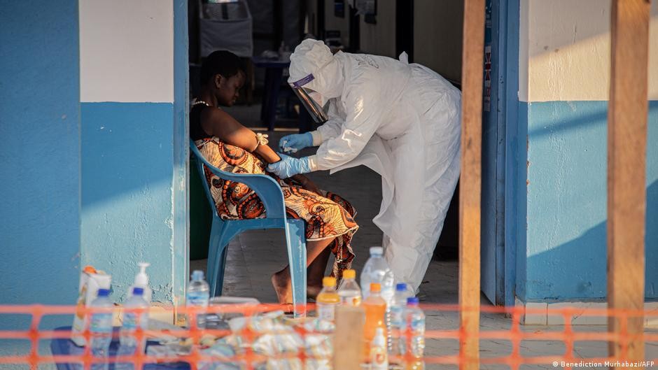 Ebola en RDC : la riposte face aux défis sécuritaires et à la désinformation